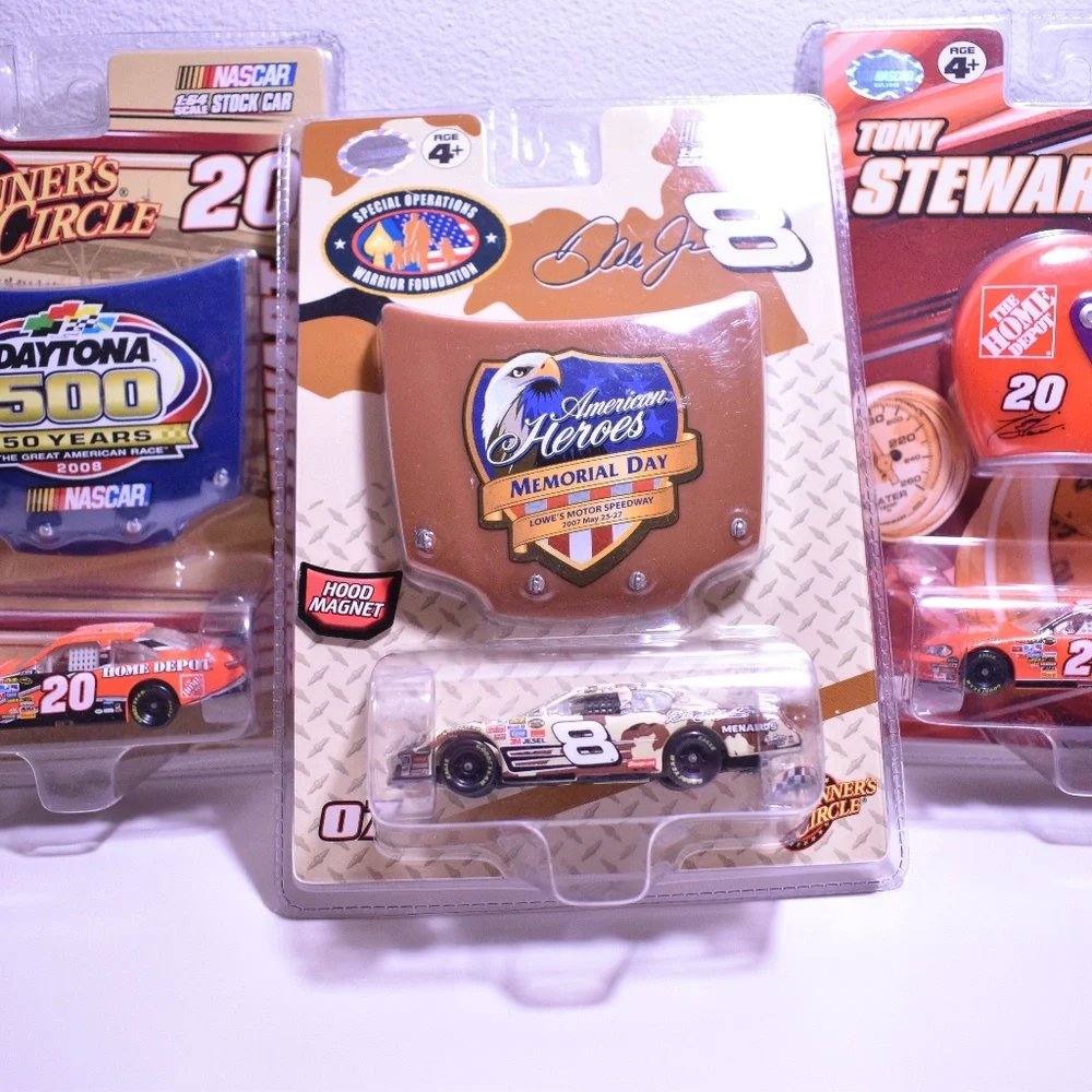 NASCAR 1:64 SCALE STOCK CAR